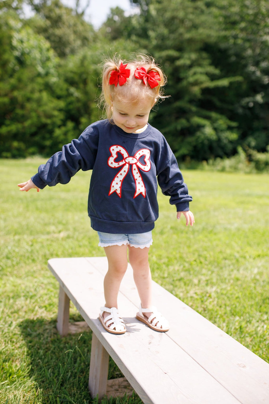 Tulip Bow Applique Crewneck Sweatshirt