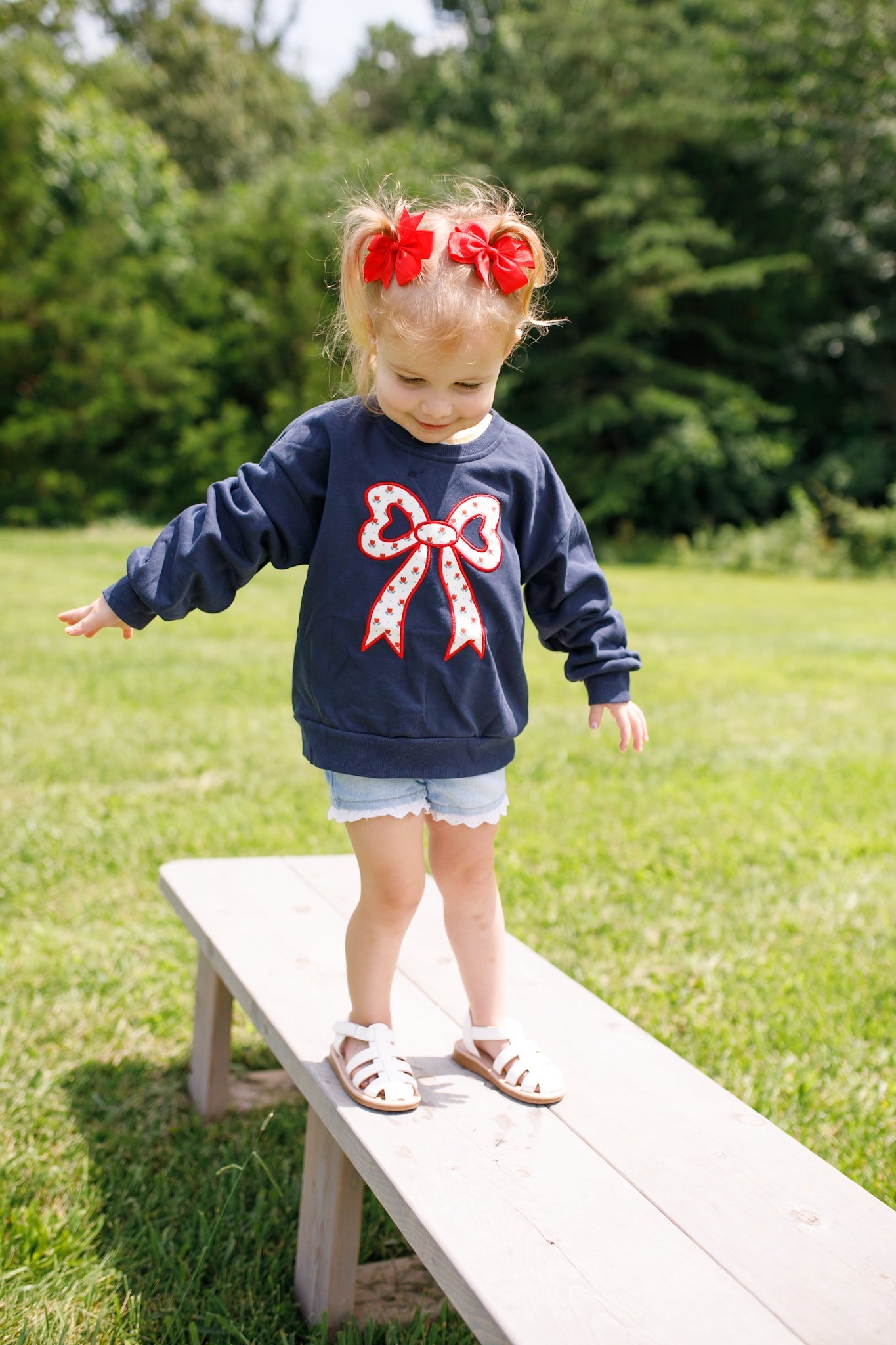 Tulip Bow Applique Crewneck Sweatshirt